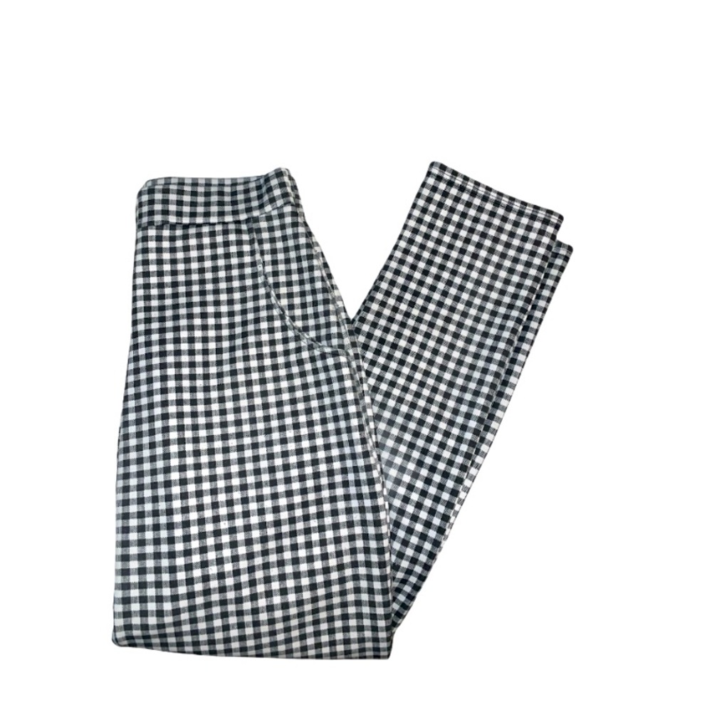PLT checkered black and white stretchy pants w/ pockets! Fits Sizes 26-29
